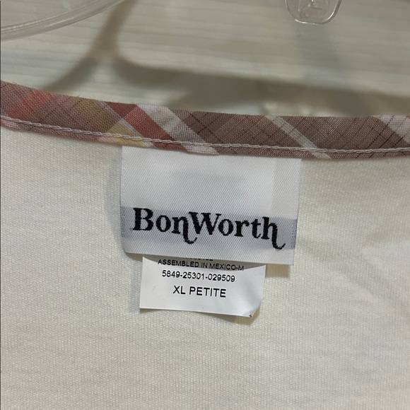 NWT BonWorth Women's Cream Embroidered Floral & Butterfly Tee - Picture 2 of 12